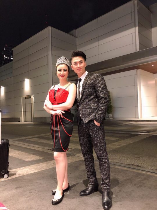 Ca sỹ Du Thiên rạng ngời bên Tân hoa hậu Doanh nhân Hoàn vũ năm 2019