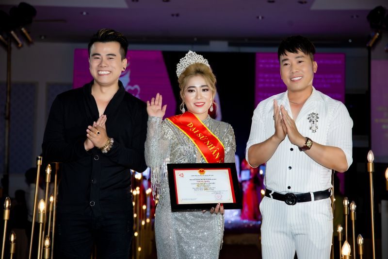 Hoa hậu Đại sứ Nhân ái tỉnh Cà Mau Diệu Ngọc: Đẹp người, đẹp cả nết