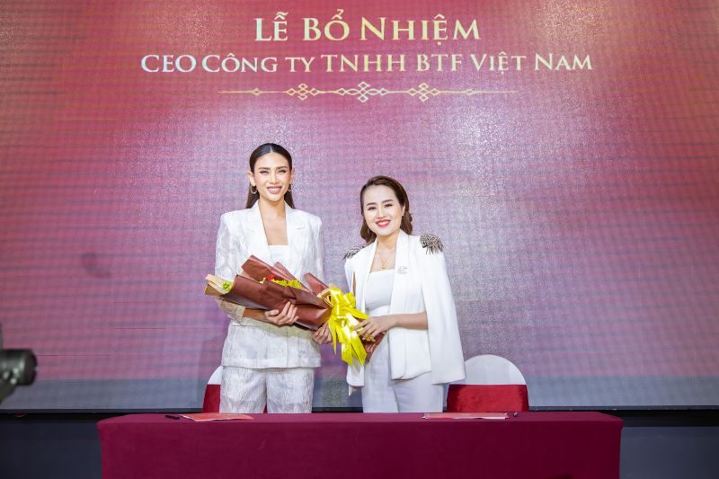 Siêu mẫu Võ Hoàng Yến trở thành CEO Dòng sản phẩm tái sinh OSKIN Việt Nam