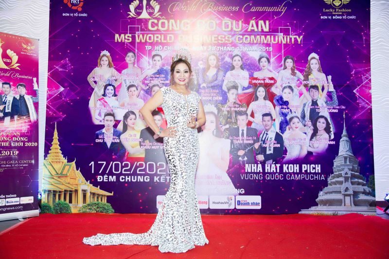 Hoa hậu Dung Lê – Một năm nhìn lại