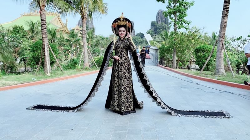 Hoa hậu Diệu Thúy dưới góc nhìn của Nghệ thuật Thứ bảy