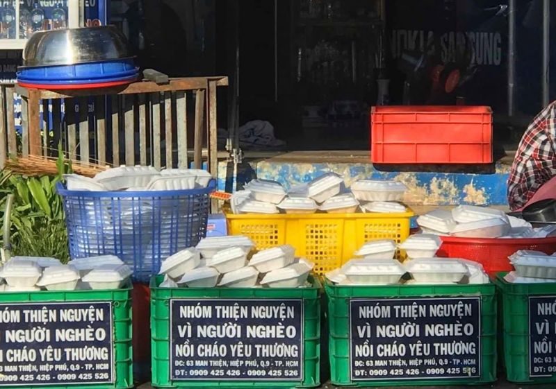 Hoa hậu Nhân ái Lina Hoàng chung tay vì người nghèo trong đại dịch
