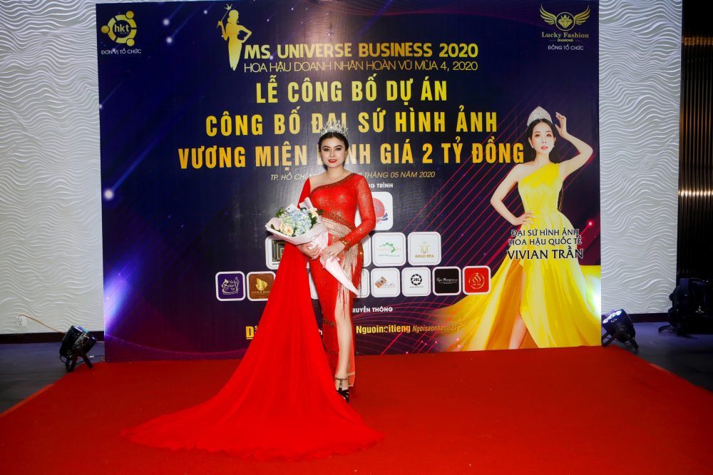 Hoa hậu Diệu Thúy – Biểu tượng của Hoa hậu doanh nhân Hoàn Vũ