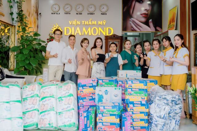 Hoa hậu Phạm Mai Phương tổ chức thiện nguyện tại Mái ấm Thiện Duyên: Ngày đầy ắp tiếng cười