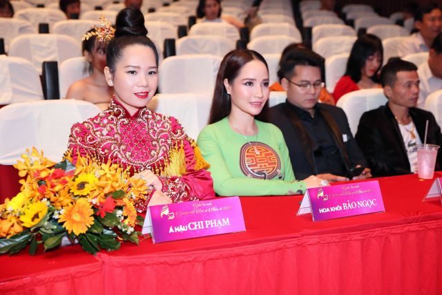 Chỉ với một tà áo dài, Hoa khôi Bảo Ngọc cũng “gây thương nhớ”