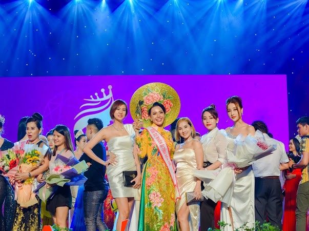 Hoa hậu Nhân ái Phan Thuyền: “Cảm ơn và yêu thương tất cả…”