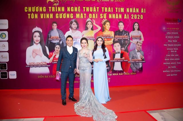 Á hậu Chúc Phương ủng hộ đồng bào miền Trung bị bão lụt