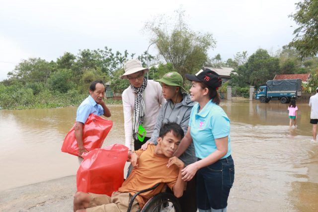 Kết thúc 9 tỉnh miền Trung, Hoa hậu Nhân ái Lina Hoàng chuẩn bị hành trình thiện nguyện tại Tây Nguyên