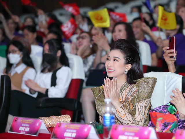 Hoa hậu Ngọc Liên chúc mừng các “tân đại sứ” nhân ái 2022