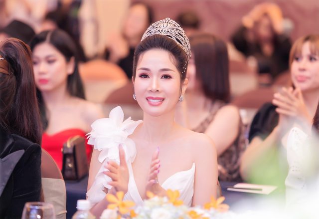 Đương kim Hoa hậu Doanh nhân Quốc tế Vivian Trần và thông điệp ‘thịnh vượng – tỏa sáng’