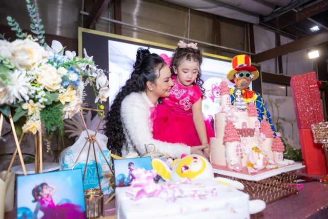 Nhiều ‘người nổi tiếng’ dự dạ tiệc sinh nhật của mẫu nhí Ruby