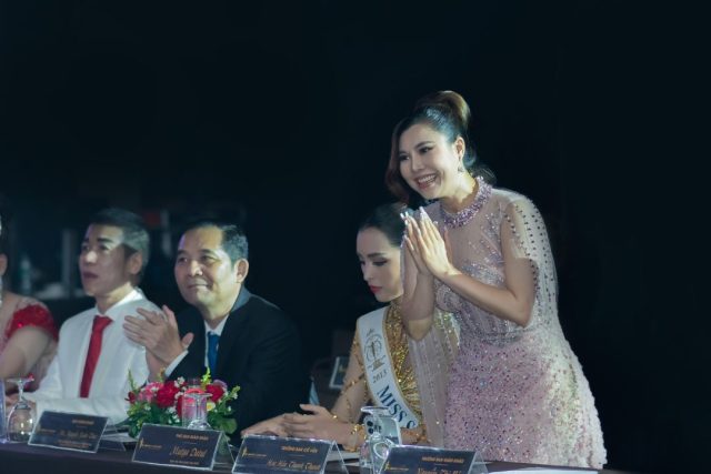 ‘Ngắm và share’ hình ảnh tuyệt đẹp của hoa hậu Thanh Thanh từ đêm chung kết Ms Universe Business 2024