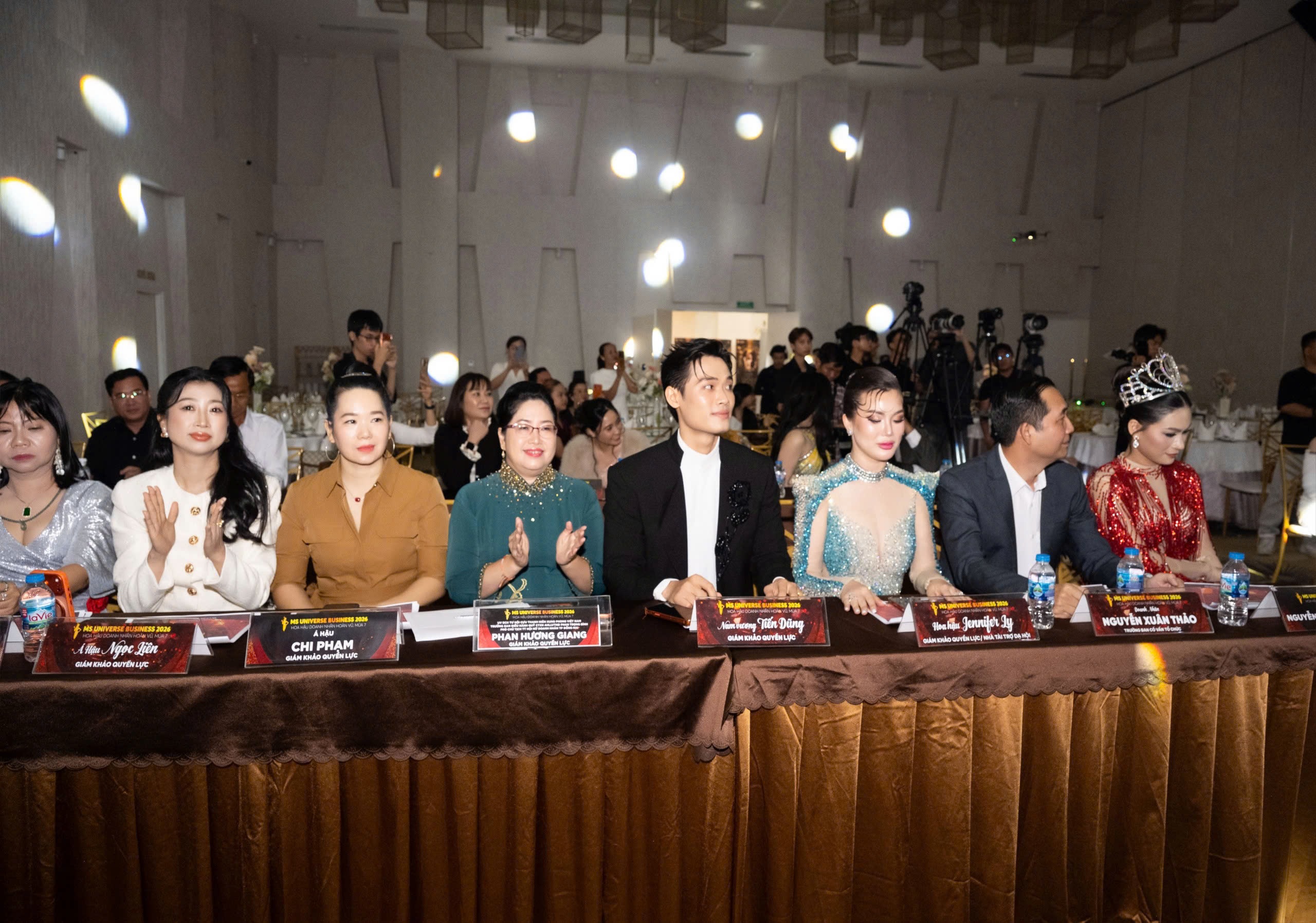Bán kết Ms Universe Business 2026 – ‘chạy đà’ hoàn hảo cho đêm chung kết xếp hạng